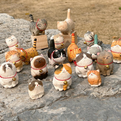 Wooden Cat FigurineâCat statue with pet name engraved,Birthdays and HolidaysâUnique Home Decor for Cat Lovers