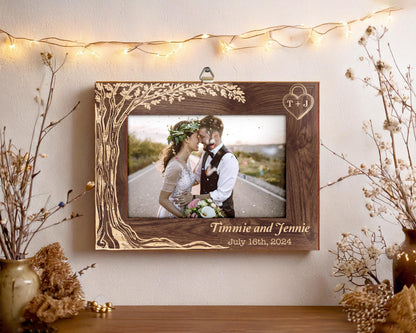 Personalized Wedding Gift,Engagement Photo Frame Plaque,Wedding Picture Frame with Date,Couple Gift,Newlywed Gift,Gift for Husband Wife