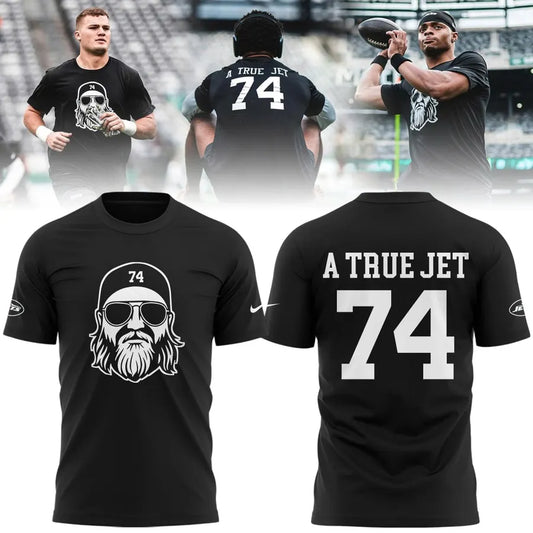 “A TRUE JET 74” T-shirt honoring Nick Mangold, legend of the New York Jets for fans